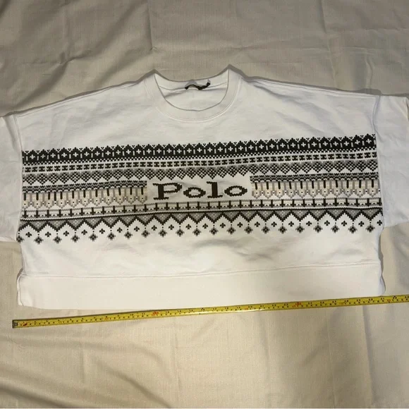 Vintage Ralph Lauren Women's Sweater in White with Black Pattern - Picture 2 of 4